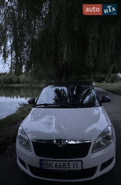 Хэтчбек Skoda Fabia 2011 в Ровно