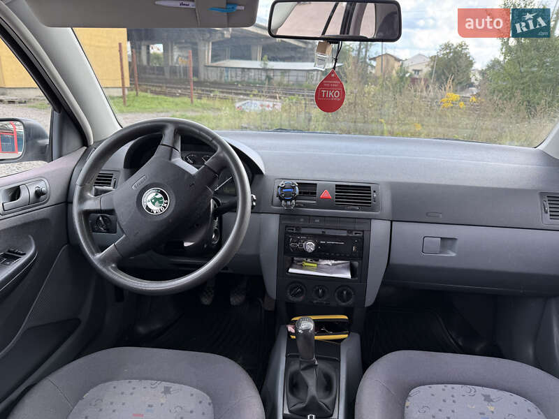 Универсал Skoda Fabia 2002 в Львове
