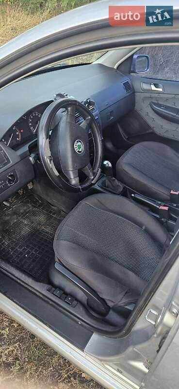Хэтчбек Skoda Fabia 2001 в Полтаве