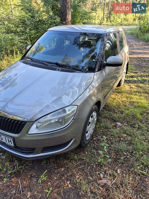 Skoda Fabia 2011