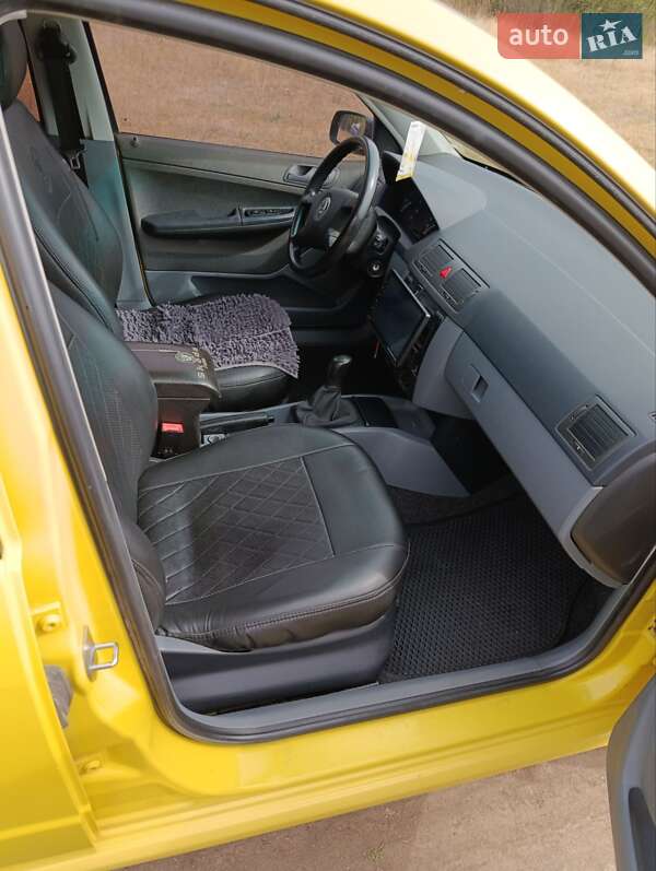 Універсал Skoda Fabia 2003 в Чечельнику