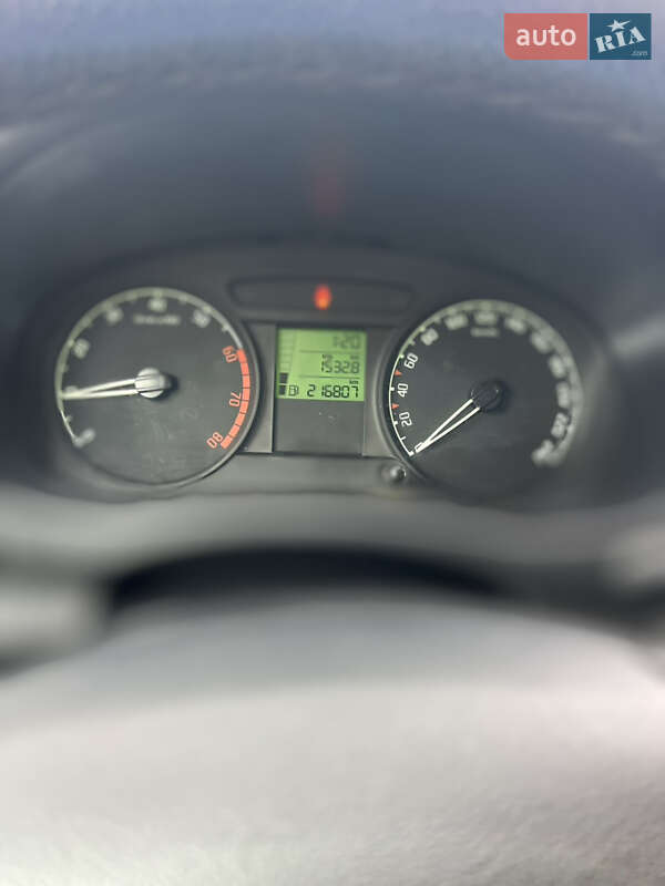 Хетчбек Skoda Fabia 2007 в Гусятині