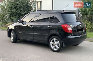 Хэтчбек Skoda Fabia 2008 в 