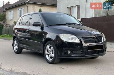 Хэтчбек Skoda Fabia 2008 в 
