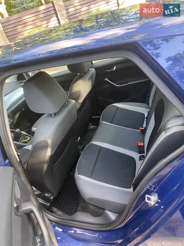 Хэтчбек Skoda Fabia 2016 в Киеве