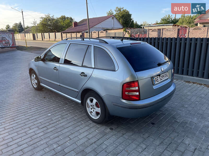 Універсал Skoda Fabia 2002 в Покрові