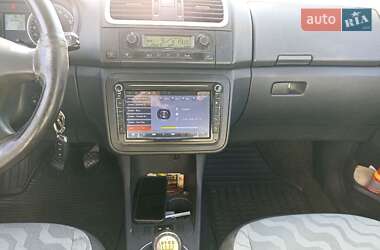 Хэтчбек Skoda Fabia 2008 в 