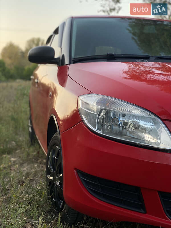 Хэтчбек Skoda Fabia 2014 в Кременчуге