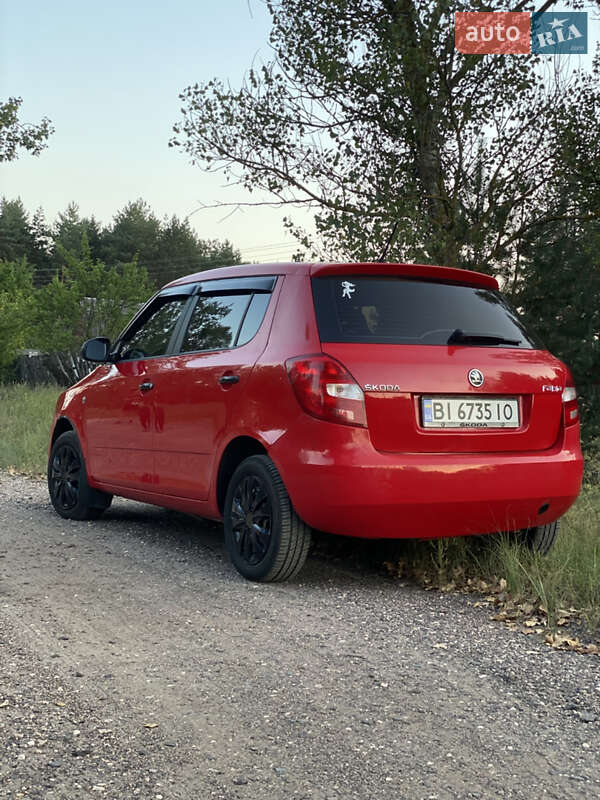 Хэтчбек Skoda Fabia 2014 в Кременчуге
