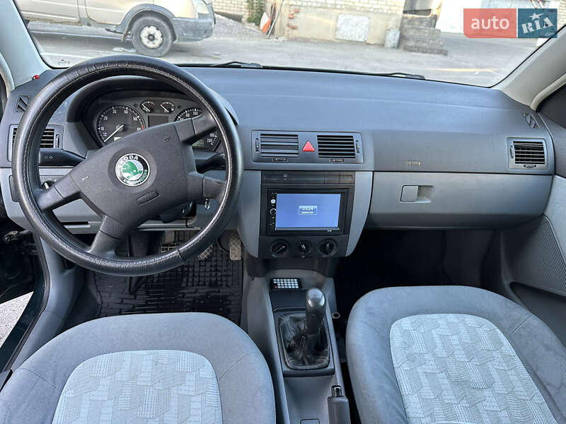 Хэтчбек Skoda Fabia 2001 в Харькове