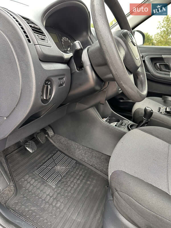 Універсал Skoda Fabia 2012 в Ужгороді