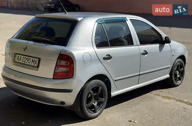 Хэтчбек Skoda Fabia 2001 в 