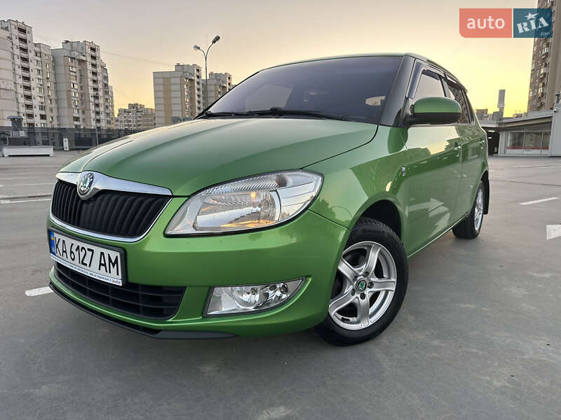 Хетчбек Skoda Fabia 2012 в Києві