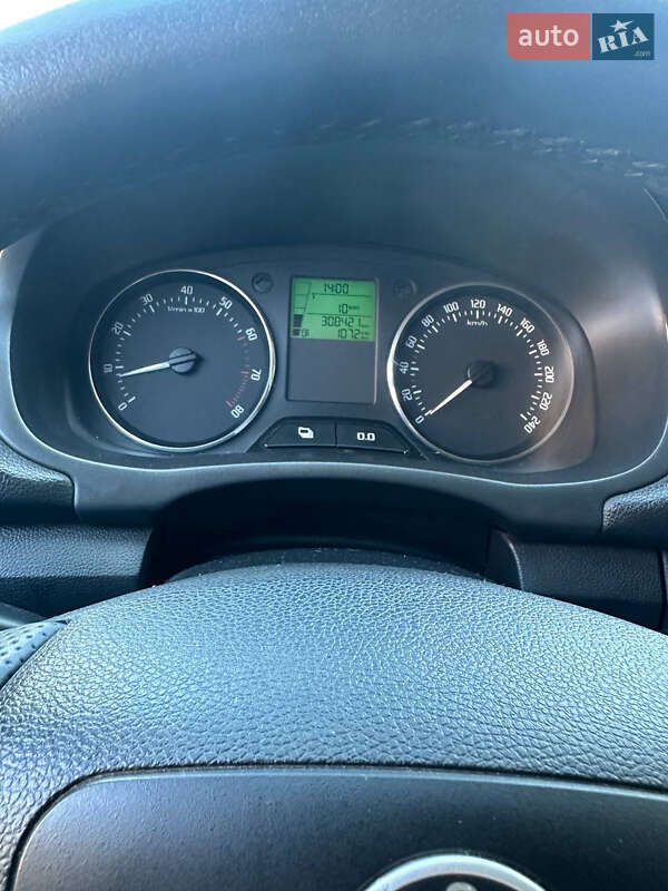 Универсал Skoda Fabia 2012 в Глевахе