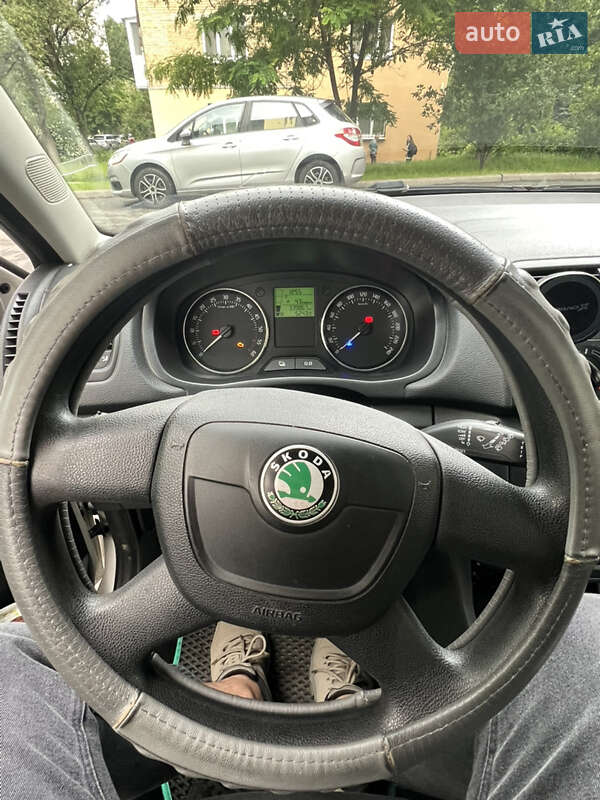 Универсал Skoda Fabia 2011 в Киеве фото 9 Универсал Skoda Fabia 2011 в Киеве