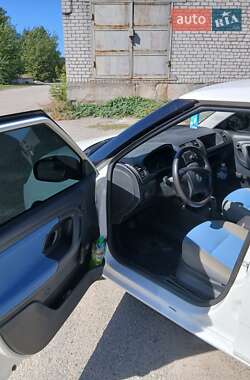Хэтчбек Skoda Fabia 2008 в 