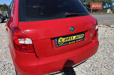 Хэтчбек Skoda Fabia 2012 в 