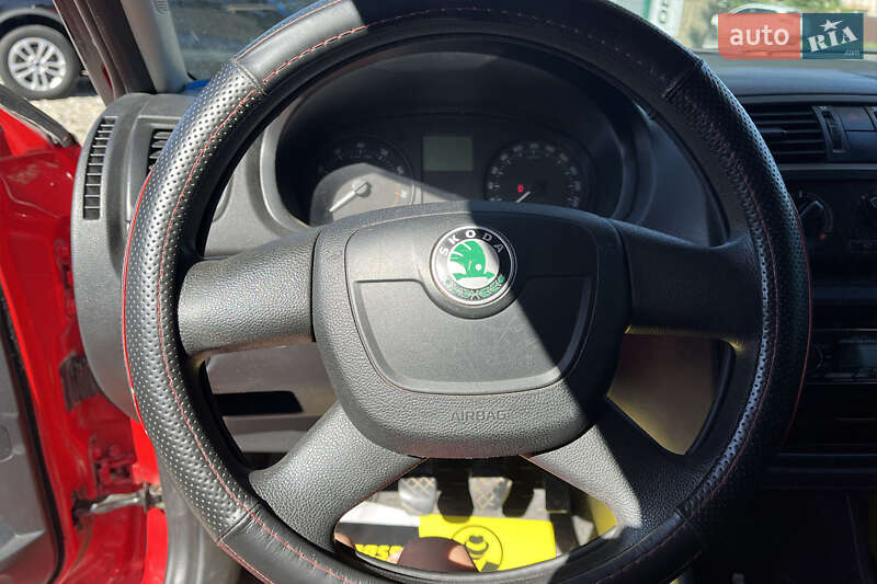 Хэтчбек Skoda Fabia 2012 в Коломые