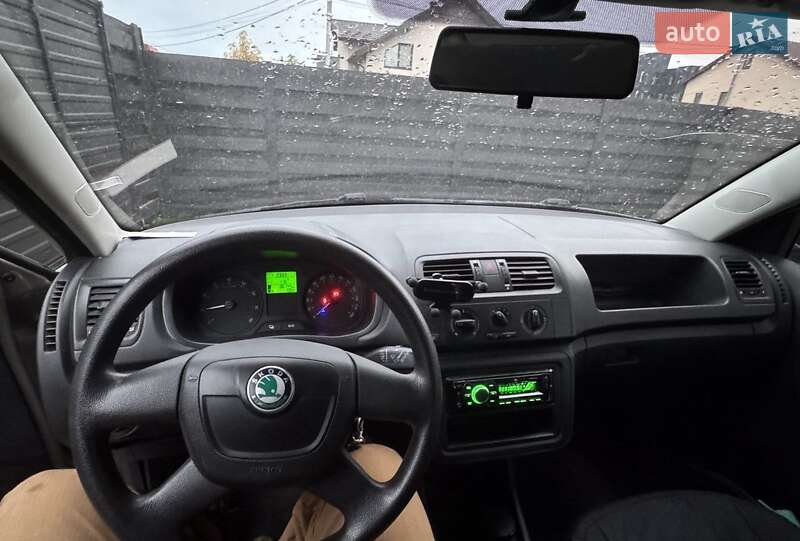 Хетчбек Skoda Fabia 2012 в Софіївській Борщагівці фото 5 Хетчбек Skoda Fabia 2012 в Софіївській Борщагівці