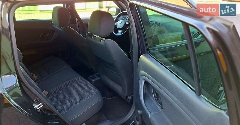 Хэтчбек Skoda Fabia 2010 в Львове