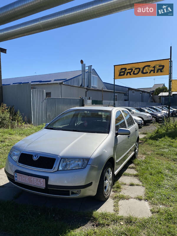 Хэтчбек Skoda Fabia 2004 в 
