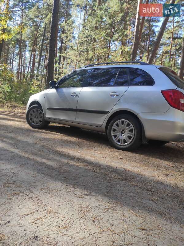 Универсал Skoda Fabia 2008 в Лебедине