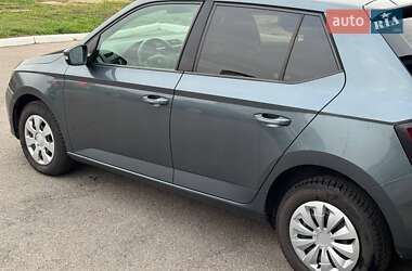 Хэтчбек Skoda Fabia 2018 в 