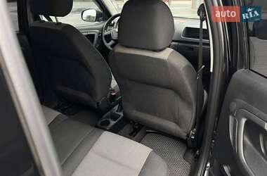 Хэтчбек Skoda Fabia 2009 в 