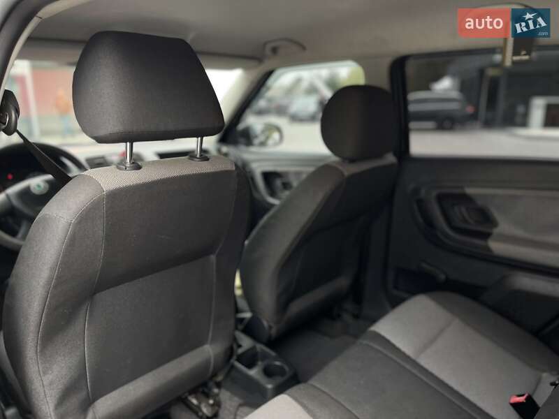 Хэтчбек Skoda Fabia 2009 в Владимире