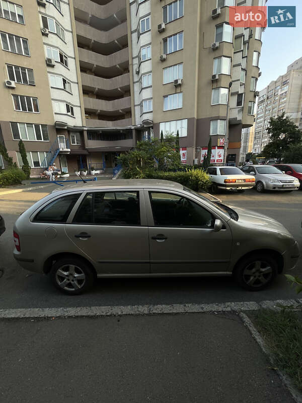 Универсал Skoda Fabia 2005 в Киеве