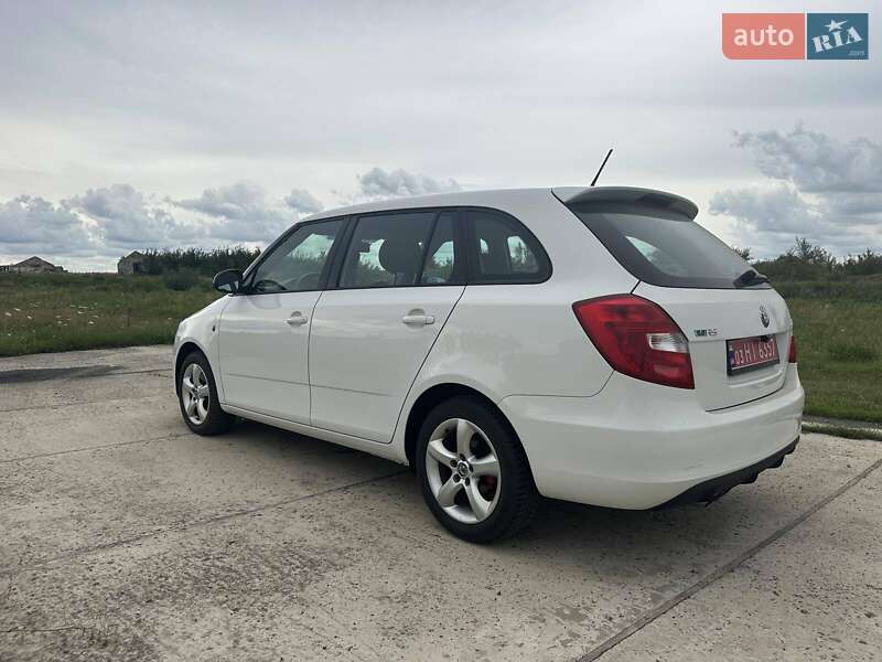 Універсал Skoda Fabia 2012 в Сарнах