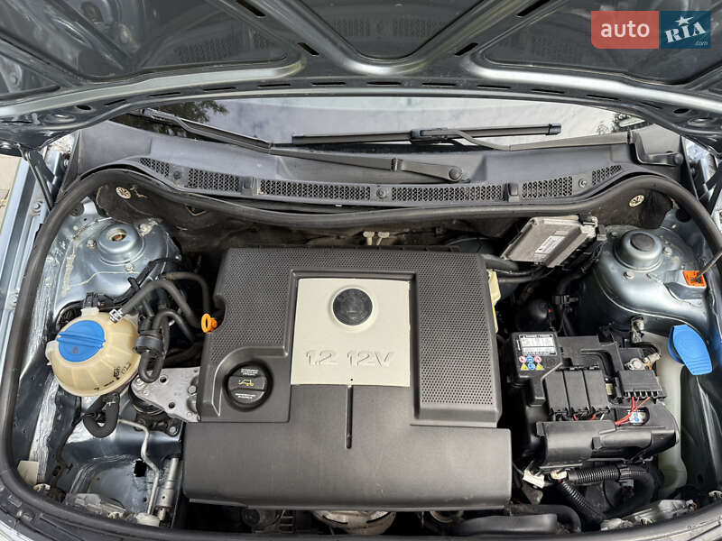 Хетчбек Skoda Fabia 2005 в Дніпрі