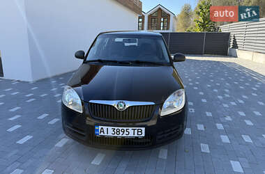 Хетчбек Skoda Fabia 2010 в Києві