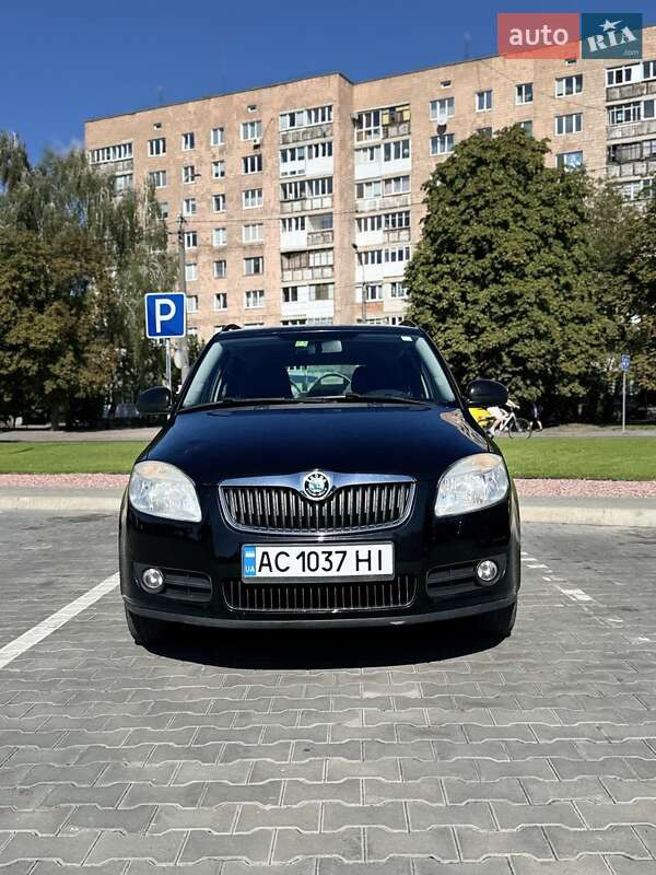 Універсал Skoda Fabia 2008 в Луцьку