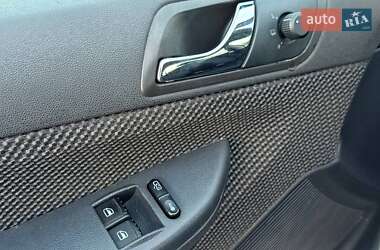 Хэтчбек Skoda Fabia 2005 в 