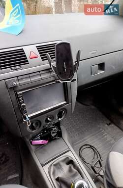 Универсал Skoda Fabia 2003 в 