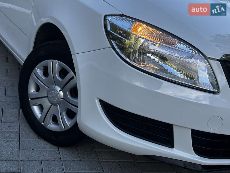 Хэтчбек Skoda Fabia 2011 в Дрогобыче