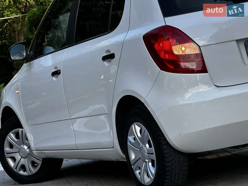 Хэтчбек Skoda Fabia 2011 в Дрогобыче