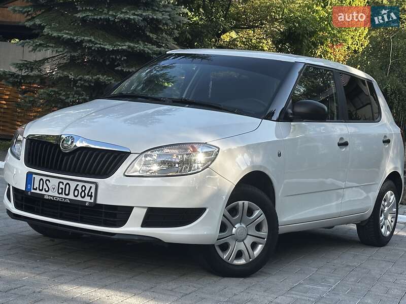 Хэтчбек Skoda Fabia 2011 в Дрогобыче