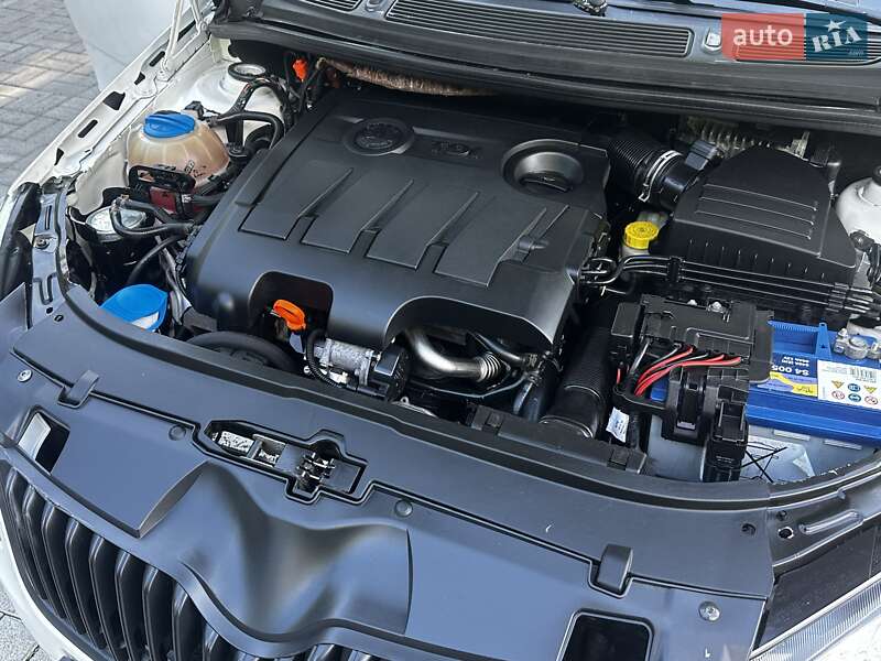 Хэтчбек Skoda Fabia 2011 в Дрогобыче