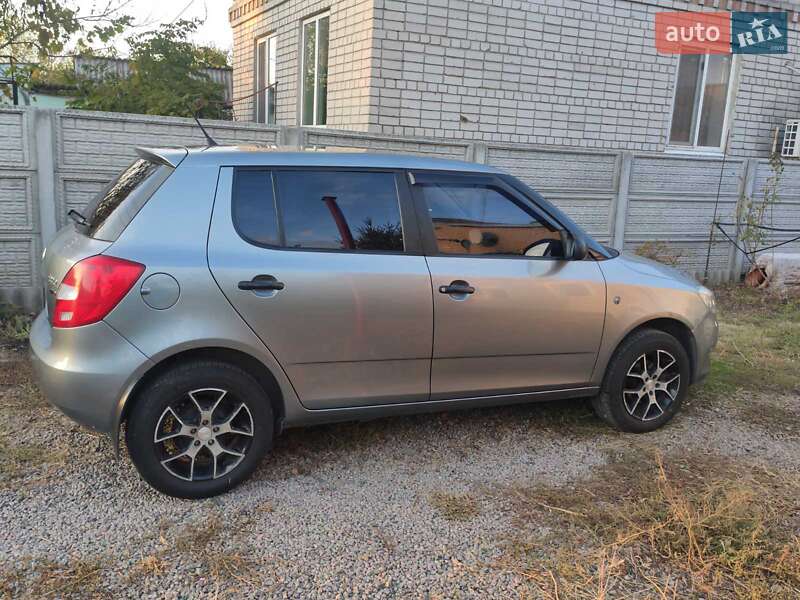 Універсал Skoda Fabia 2012 в Дніпрі