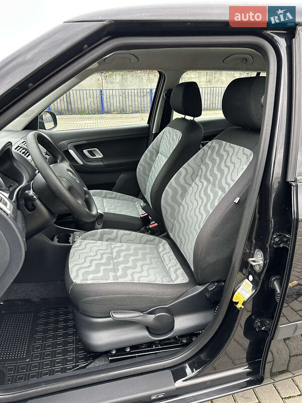 Хэтчбек Skoda Fabia 2008 в Тернополе