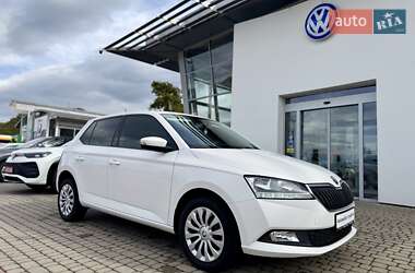 Хэтчбек Skoda Fabia 2019 в 
