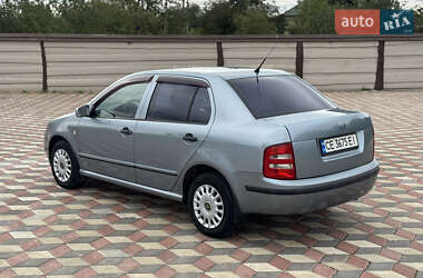 Седан Skoda Fabia 2003 в 