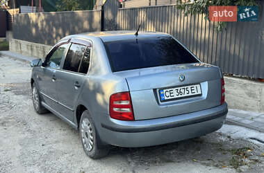 Седан Skoda Fabia 2003 в 