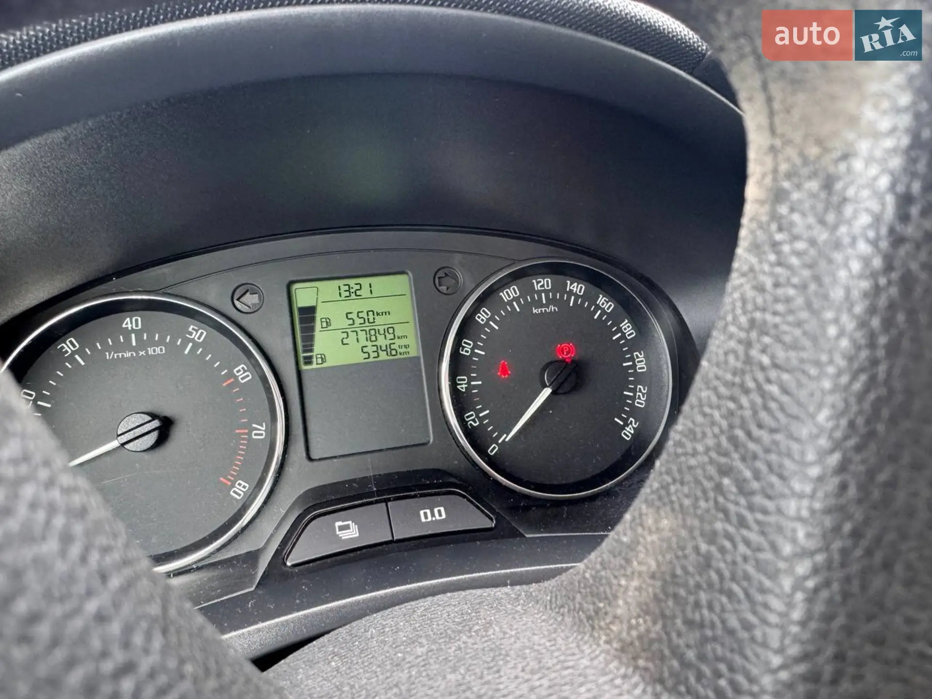 2011 Skoda Fabia - мініатюра 3