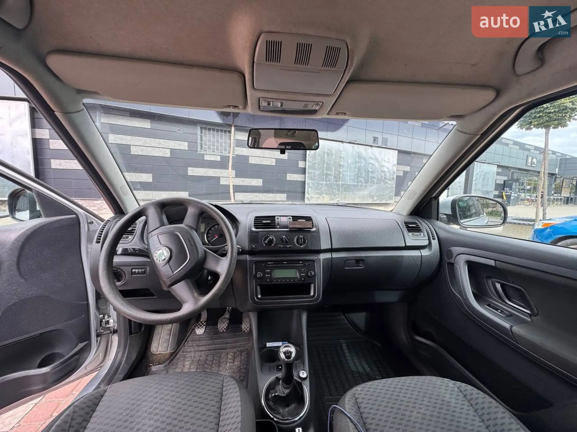 2011 Skoda Fabia - мініатюра 9