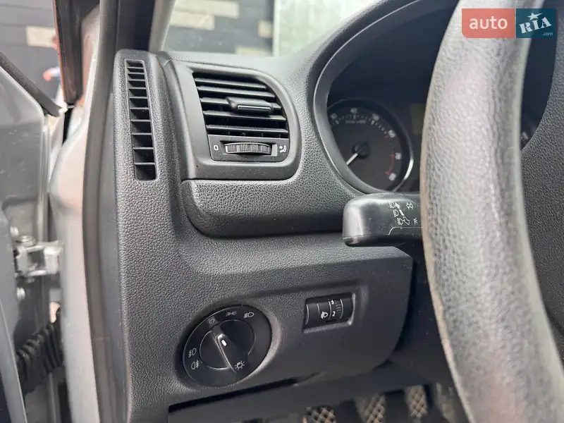 Skoda Fabia 2011 VIN TMBEM25JXC3008715 фото оголошення 11 з 51
