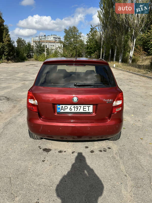 Хэтчбек Skoda Fabia 2007 в Запорожье