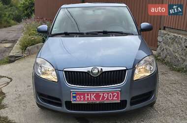 Хэтчбек Skoda Fabia 2008 в 